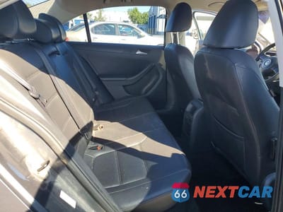 Zdjęcie 10 z 13 samochodu: 2014 VOLKSWAGEN JETTA SE VIN:3VWD17AJ5EM420952 - miniatura