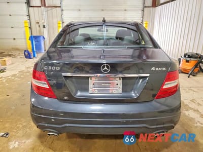 Zdjęcie 6 z 13 samochodu: 2012 MERCEDES-BENZ C 300 4MATIC VIN:WDDGF8BB2CR197804 - miniatura