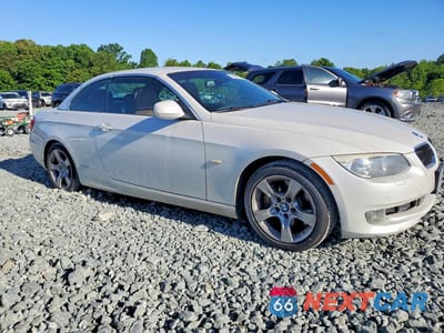 Czwarte zdjęcie samochodu z boku: 2013 BMW 335 I VIN:WBADX7C53DJ589474 - miniatura