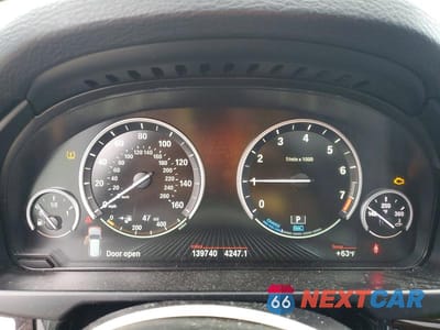 Zdjęcie 9 z 13 samochodu: 2017 BMW X5 XDR40E VIN:5UXKT0C32H0S81069 - miniatura