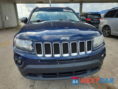 Piąte zdjęcie samochodu w środku: 2014 JEEP COMPASS SPORT VIN:1C4NJDBB4ED773790 - miniatura