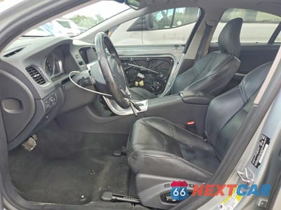 Zdjęcie 7 z 12 samochodu: 2018 VOLVO S60 DYNAMIC VIN:YV126MFL2J2453293 - miniatura