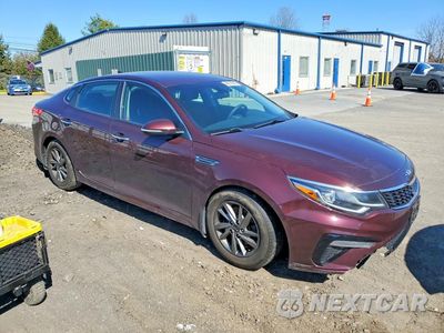 Czwarte zdjęcie samochodu z boku: 2019 KIA OPTIMA LX VIN:5XXGT4L3XKG369565 - miniatura
