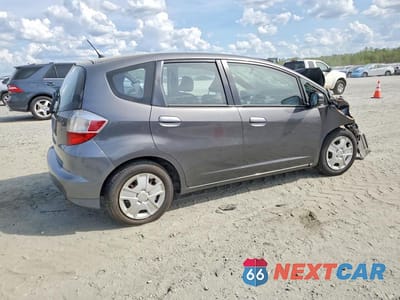 Trzecie zdjęcie samochodu z tyłu: 2013 HONDA FIT VIN:JHMGE8H39DC027679 - miniatura