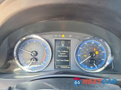 Zdjęcie 9 z 13 samochodu: 2018 TOYOTA COROLLA SE VIN:5YFBURHE6JP782796 - miniatura