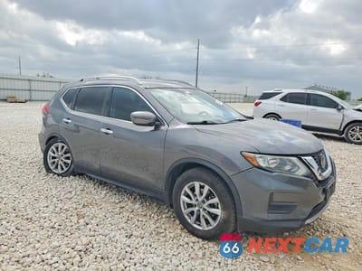 Czwarte zdjęcie samochodu z boku: 2019 NISSAN ROGUE S VIN:5N1AT2MT3KC798163 - miniatura