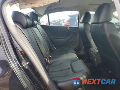 Zdjęcie 10 z 12 samochodu: 2010 VOLKSWAGEN PASSAT KOMFORT VIN:WVWJK7AN6AE138082 - miniatura
