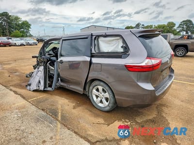 Drugie zdjęcie samochodu z przodu: 2017 TOYOTA SIENNA L 7-PASSENGER VIN:5TDZZ3DC8HS790580 - miniatura