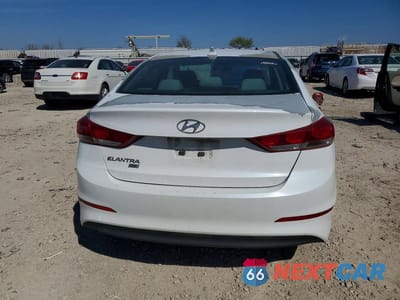 Zdjęcie 6 z 12 samochodu: 2017 HYUNDAI ELANTRA SE VIN:5NPD74LF2HH070151 - miniatura