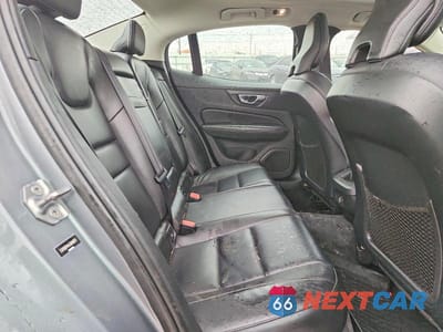Zdjęcie 10 z 12 samochodu: 2020 VOLVO S60 T5 MOMENTUM VIN:7JR102FK4LG046873 - miniatura