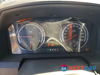 Zdjęcie 9 z 13 samochodu: 2012 DODGE RAM 3500 LARAMIE VIN:3C63D3EL7CG212097 - miniatura