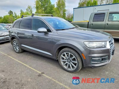 Czwarte zdjęcie samochodu z boku: 2018 AUDI Q7 PREMIUM PLUS VIN:WA1LAAF77JD034235 - miniatura