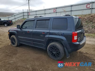 Drugie zdjęcie samochodu z przodu: 2016 JEEP PATRIOT LATITUDE VIN:1C4NJRFB9GD586412 - miniatura