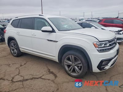Czwarte zdjęcie samochodu z boku: 2018 VOLKSWAGEN ATLAS SE VIN:1V2FR2CA4JC536660 - miniatura