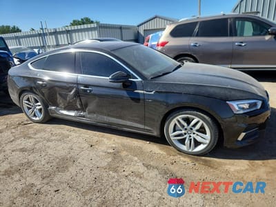 Czwarte zdjęcie samochodu z boku: 2019 AUDI A5 PREMIUM VIN:WAUANCF56KA061499 - miniatura