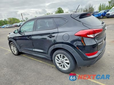Drugie zdjęcie samochodu z przodu: 2017 HYUNDAI TUCSON SE VIN:KM8J23A40HU555998 - miniatura