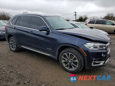 Czwarte zdjęcie samochodu z boku: 2018 BMW X5 XDRIVE35I VIN:5UXKR0C51J0X88826 - miniatura