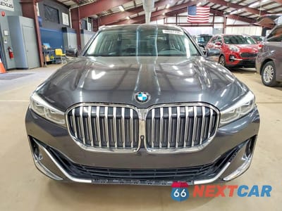 Piąte zdjęcie samochodu w środku: 2022 BMW 740 I VIN:WBA7T2C09NCH24241 - miniatura