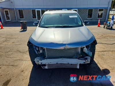 Piąte zdjęcie samochodu w środku: 2018 CHEVROLET TRAVERSE LT VIN:1GNEVGKW1JJ177158 - miniatura