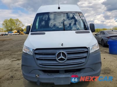 Piąte zdjęcie samochodu w środku: 2021 MERCEDES BENZ SPRINTER 2500 DELIVERY VAN VIN:W1W40CHY1MT056549 - miniatura