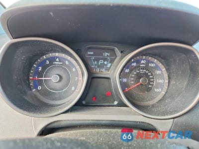 Zdjęcie 9 z 12 samochodu: 2015 HYUNDAI ELANTRA SE VIN:5NPDH4AE5FH573404 - miniatura