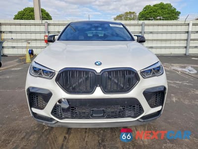 Piąte zdjęcie samochodu w środku: 2020 BMW X6 M VIN:5YMCY0C09L9B05681 - miniatura