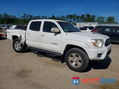 Czwarte zdjęcie samochodu z boku: 2015 TOYOTA TACOMA V6 VIN:5TFMU4FN6FX033889 - miniatura