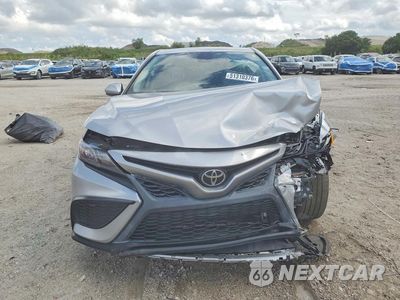 Piąte zdjęcie samochodu w środku: 2021 TOYOTA CAMRY SE VIN:4T1G11AK6MU471615 - miniatura