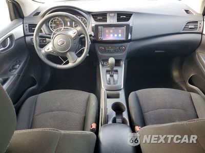 Zdjęcie 8 z 12 samochodu: 2019 NISSAN SENTRA S VIN:3N1AB7AP5KY294087 - miniatura