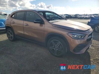 Czwarte zdjęcie samochodu z boku: 2021 MERCEDES-BENZ GLA 250 VIN:W1N4N4GB3MJ289949 - miniatura