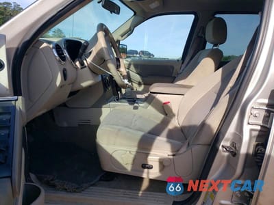 Zdjęcie 7 z 13 samochodu: 2007 FORD EXPLORER XLT VIN:1FMEU73E87UB36109 - miniatura