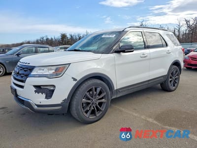 2019 FORD EXPLORER XLT 1FM5K8D82KGB00797 - główne zdjęcie licytacji z USA - miniatura