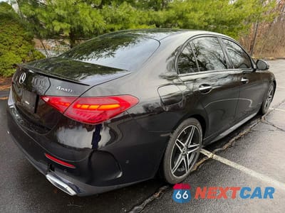 Trzecie zdjęcie samochodu z tyłu: 2022 MERCEDES-BENZ C 300 4MATIC VIN:W1KAF4HB2NR048835 - miniatura