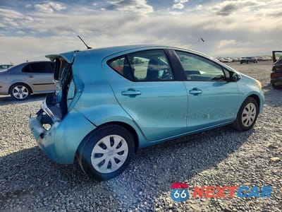 Trzecie zdjęcie samochodu z tyłu: 2012 TOYOTA PRIUS C ONE VIN:JTDKDTB3XC1014850 - miniatura