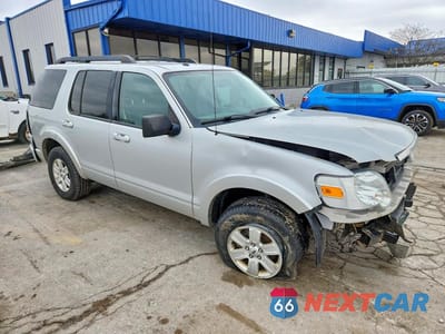 Czwarte zdjęcie samochodu z boku: 2010 FORD EXPLORER XLT VIN:1FMEU7DE9AUA39457 - miniatura