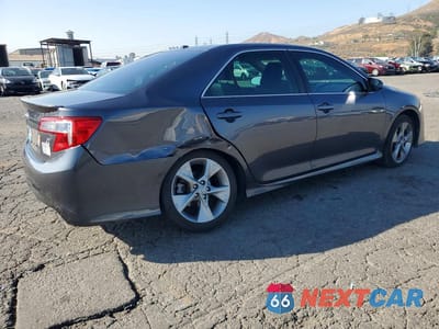 Trzecie zdjęcie samochodu z tyłu: 2012 TOYOTA CAMRY SE V6 VIN:4T1BK1FK3CU018230 - miniatura