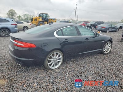 Trzecie zdjęcie samochodu z tyłu: 2013 JAGUAR XF SUPERCHARGED VIN:SAJWA0HE8DMS64879 - miniatura
