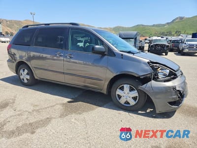 Czwarte zdjęcie samochodu z boku: 2005 TOYOTA SIENNA LE 7 PASSENGER VIN:5TDZA23C35S288008 - miniatura