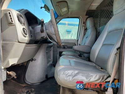 Zdjęcie 7 z 14 samochodu: 2014 FORD ECONOLINE E150 VAN VIN:1FTNE1EW5EDB12044 - miniatura