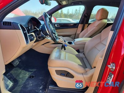 Zdjęcie 7 z 12 samochodu: 2022 PORSCHE CAYENNE VIN:WP1AA2AYXNDA01995 - miniatura