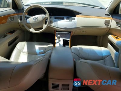 Zdjęcie 8 z 12 samochodu: 2005 TOYOTA AVALON XLS VIN:4T1BK36B25U051783 - miniatura
