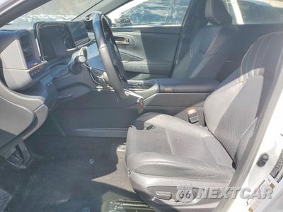 Zdjęcie 7 z 12 samochodu: 2025 TOYOTA CROWN SIGNIA LIMITED VIN:JTDACAAJ6S3001759 - miniatura