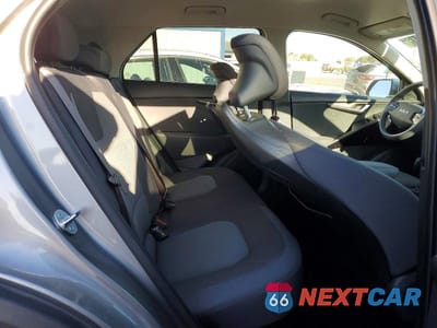 Zdjęcie 10 z 11 samochodu: 2026 KIA NIRO LX VIN:KNDCP3LE9T5345388 - miniatura