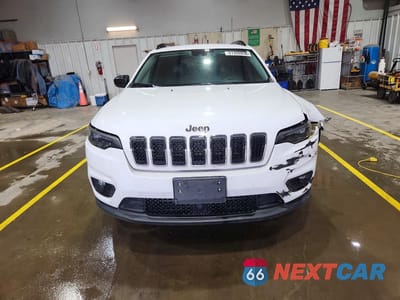 Piąte zdjęcie samochodu w środku: 2022 JEEP CHEROKEE LATITUDE LUX VIN:1C4PJMMX7ND522375 - miniatura