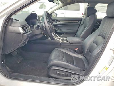Zdjęcie 7 z 12 samochodu: 2018 HONDA ACCORD TOURING VIN:1HGCV1F9XJA107662 - miniatura