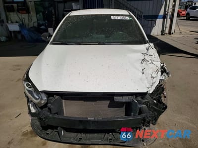 Piąte zdjęcie samochodu w środku: 2021 KIA FORTE GT LINE VIN:3KPF34AD9ME318772 - miniatura