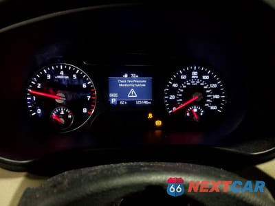 Zdjęcie 9 z 13 samochodu: 2019 KIA SORENTO LX VIN:5XYPG4A3XKG536929 - miniatura