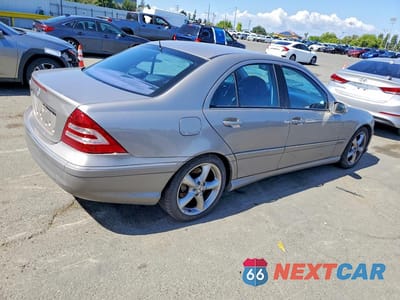 Trzecie zdjęcie samochodu z tyłu: 2006 MERCEDES-BENZ C 230 VIN:WDBRF52H26A849246 - miniatura