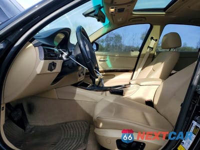 Zdjęcie 7 z 12 samochodu: 2009 BMW 328 XI SULEV VIN:WBAPK53569A644510 - miniatura