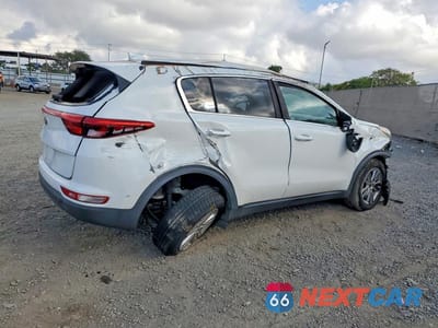 Trzecie zdjęcie samochodu z tyłu: 2018 KIA SPORTAGE LX VIN:KNDPM3AC5J7478372 - miniatura